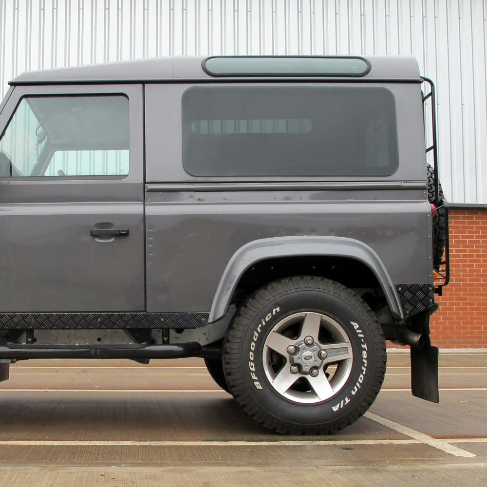 Land Rover Defender Fixed Zeppelin Side Windows